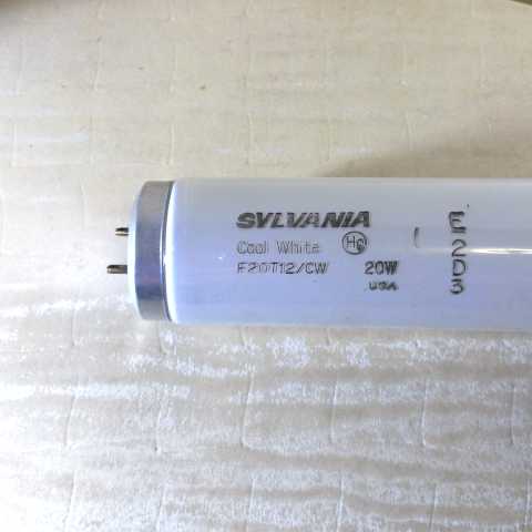 SYLVANIA F20T12-CW