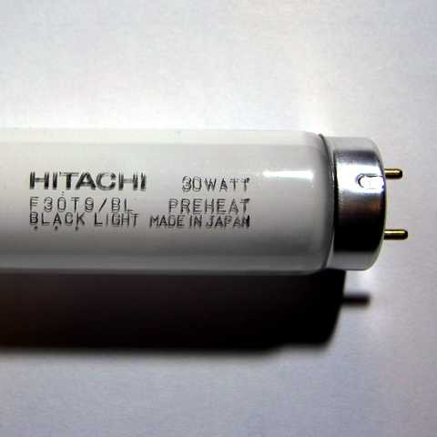 HITACHI  F30T9/BL